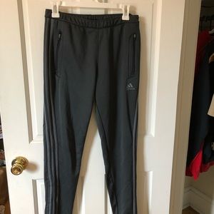 Women’s joggers